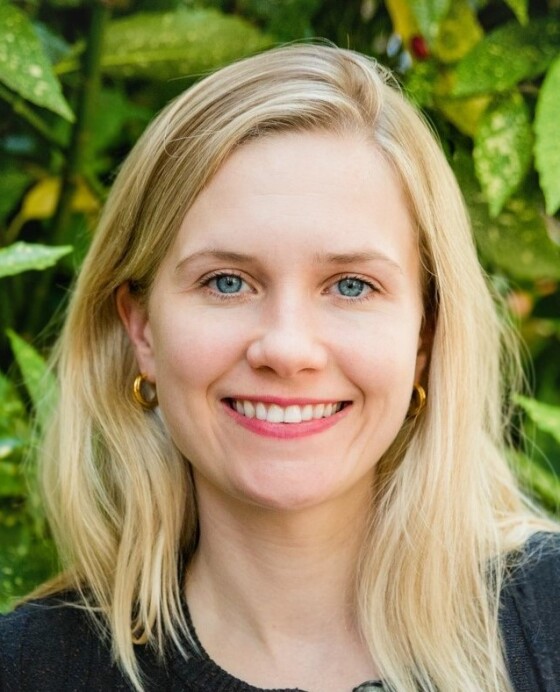Erin Miles Headshot.jpg
